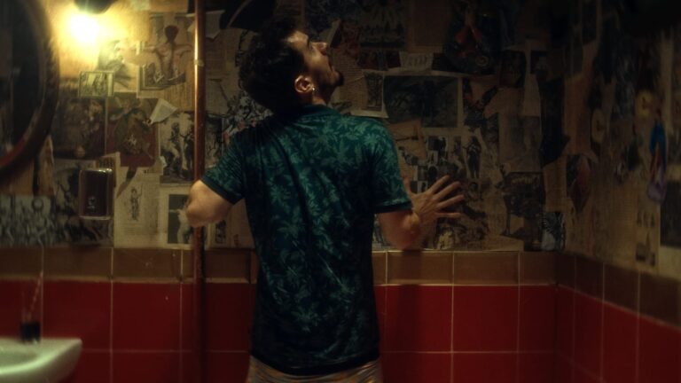 imgi_11_GLORY-HOLE-STILL-1